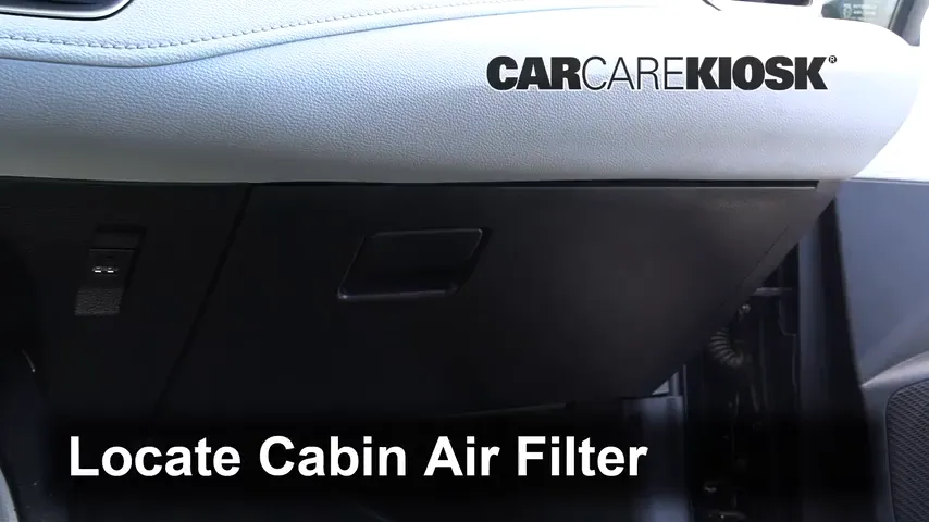 2019 Toyota Corolla SE 1.8L 4 Cyl. Hatchback Filtre à air (intérieur) Changement